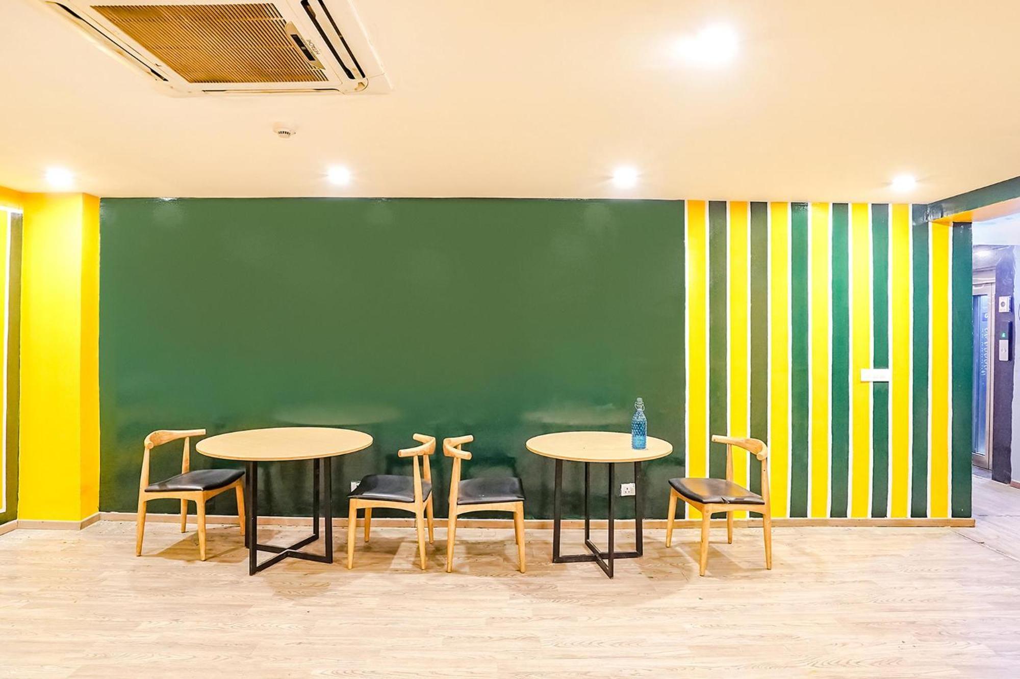 Super Townhouse O Hotel Aditya Residency Near Parthala Over Bridge Sector 121 Noida Indirapuram Екстер'єр фото