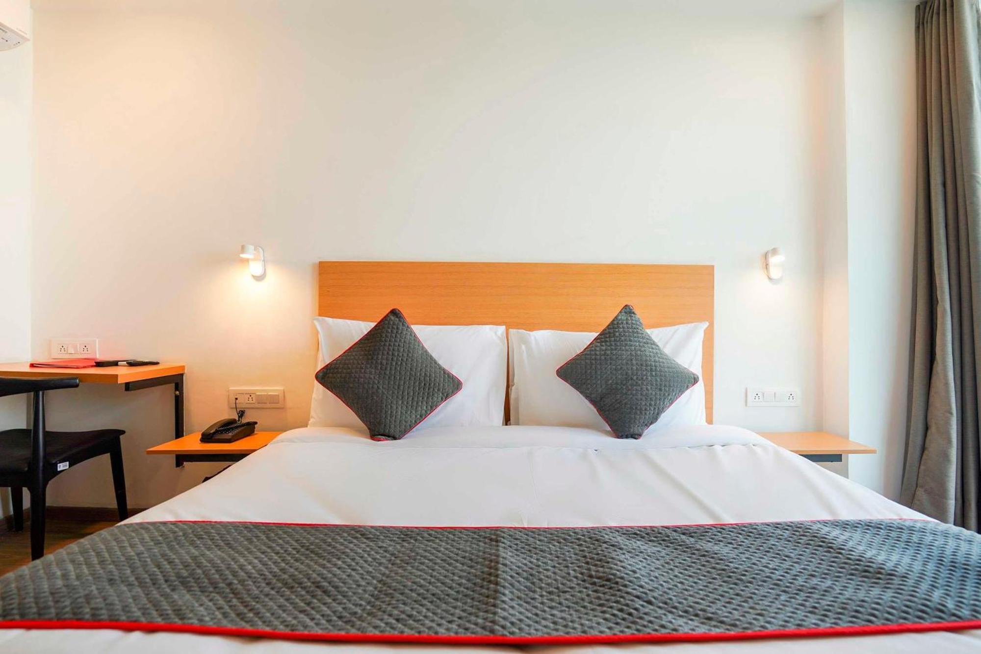 Townhouse O Hotel Aditya Residency Near Parthala Over Bridge Sector 121 Noida Indirapuram Екстер'єр фото