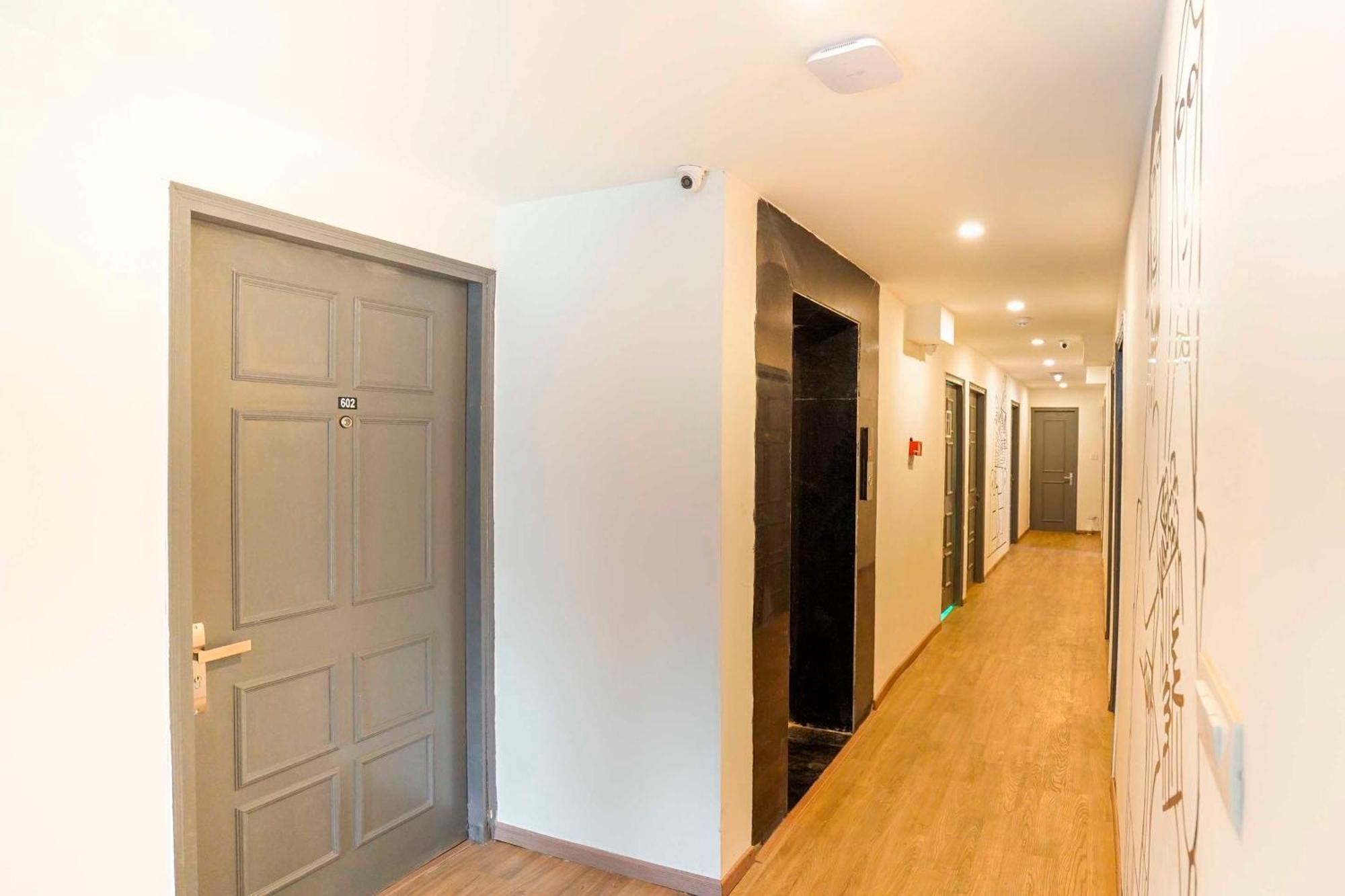 Super Townhouse O Hotel Aditya Residency Near Parthala Over Bridge Sector 121 Noida Indirapuram Екстер'єр фото