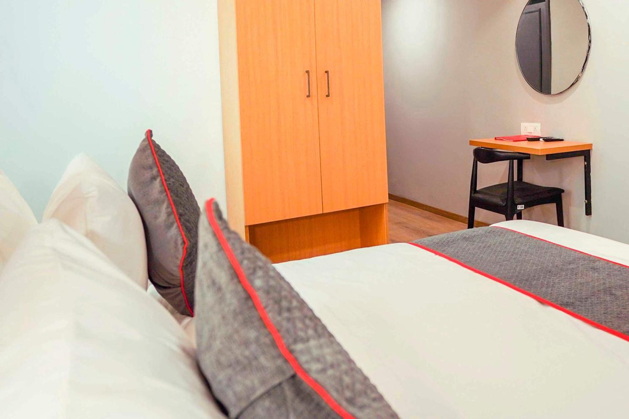 Super Townhouse O Hotel Aditya Residency Near Parthala Over Bridge Sector 121 Noida Indirapuram Екстер'єр фото