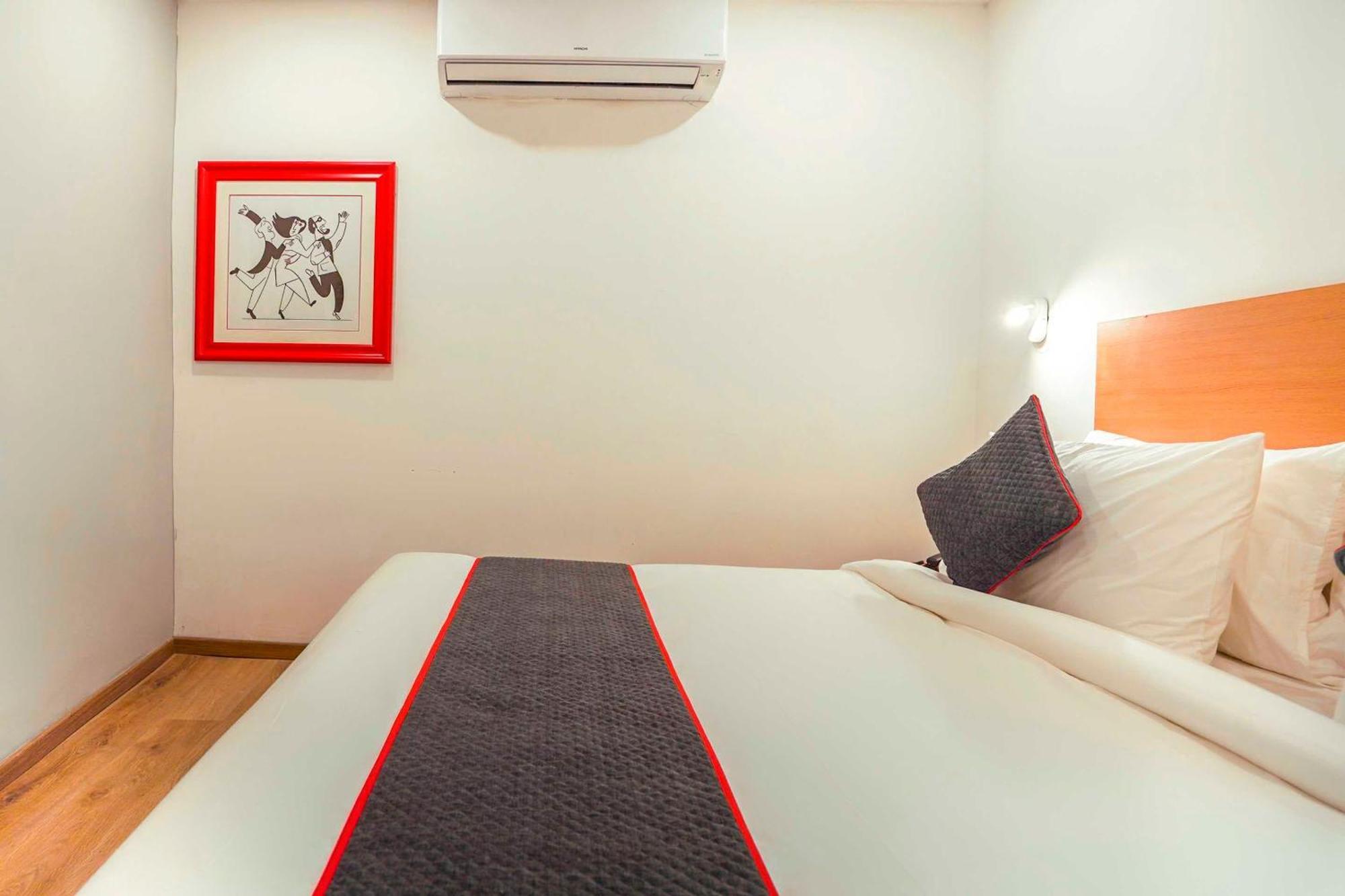 Townhouse O Hotel Aditya Residency Near Parthala Over Bridge Sector 121 Noida Indirapuram Екстер'єр фото