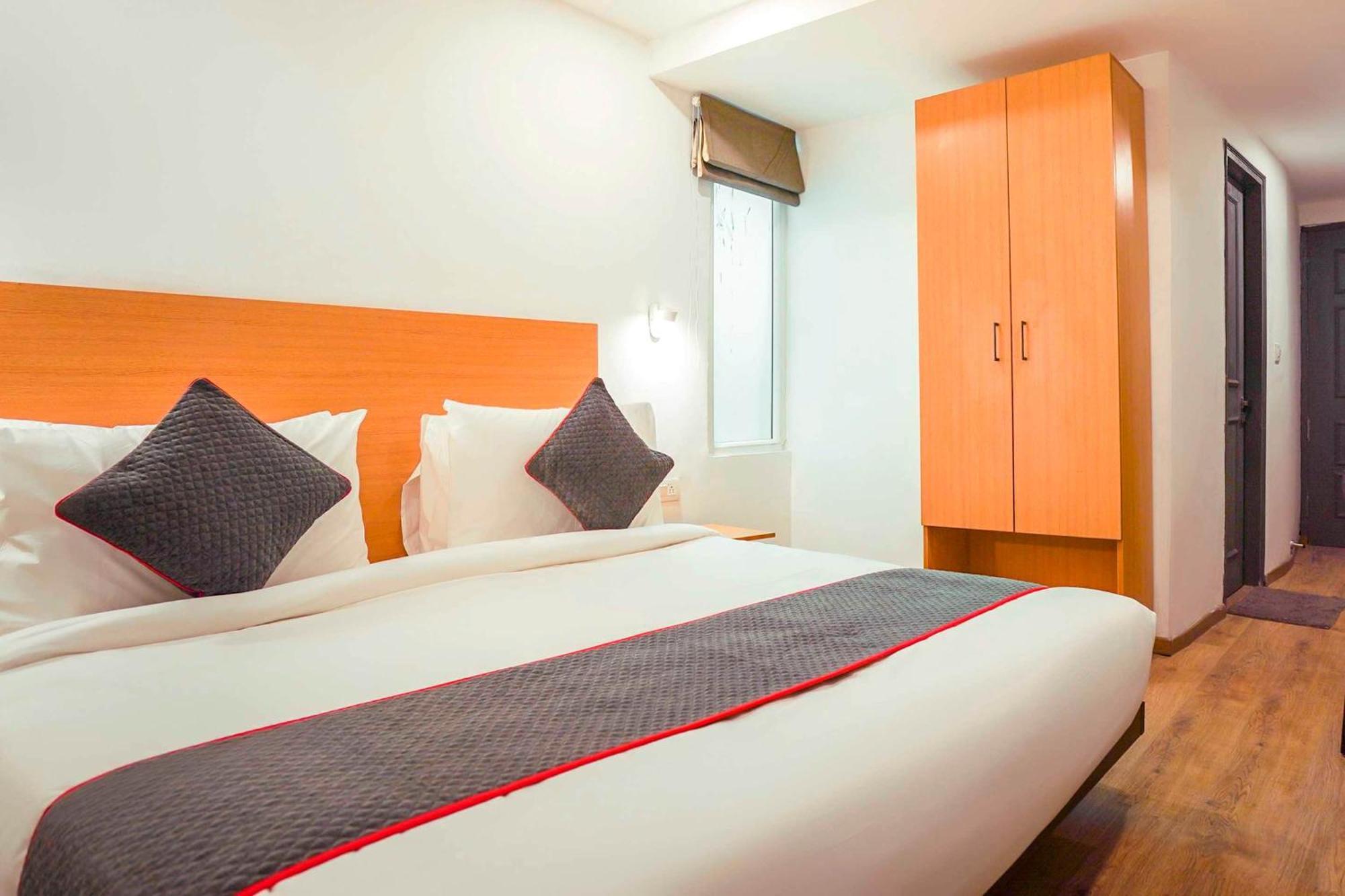 Townhouse O Hotel Aditya Residency Near Parthala Over Bridge Sector 121 Noida Indirapuram Екстер'єр фото